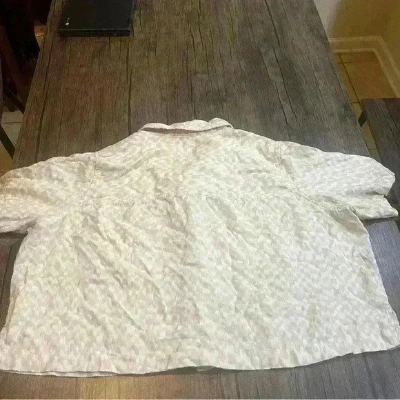 Universal Thread Size XL Button Up Short Sleeve Cropped Shirt - Picture 3 of 4